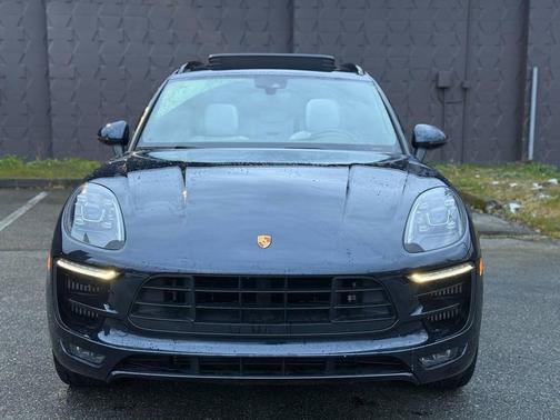 2018 Porsche Macan Macan GTS