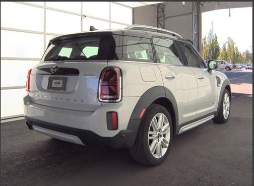 2022 MINI Countryman Oxford Edition