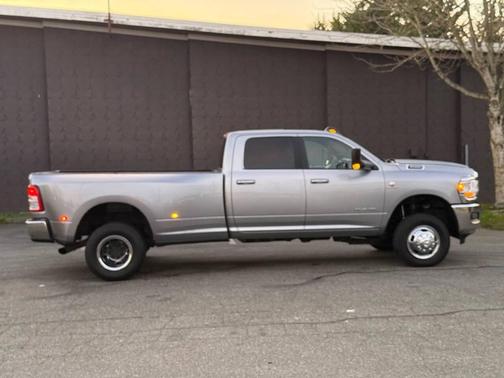 2021 RAM 3500 Big Horn Crew Cab 4x4 8' Box