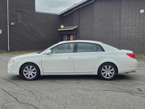 Blizzard Pearl 2006 Toyota Avalon XLS