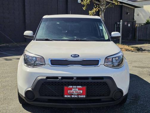 Clear White 2016 Kia Soul Base
