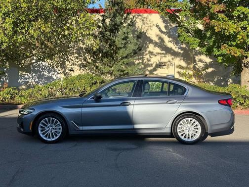 2021 BMW 530 xDrive