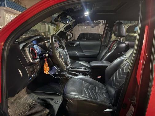 2018 Toyota Tacoma TRD Sport