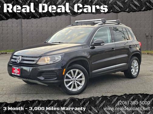 Deep Black Pearl 2017 Volkswagen Tiguan 2.0T Wolfsburg Edition