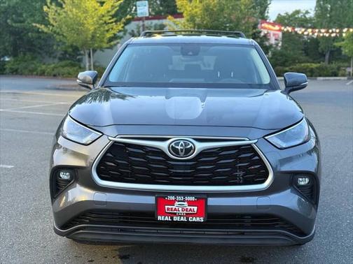 2022 Toyota Highlander LE