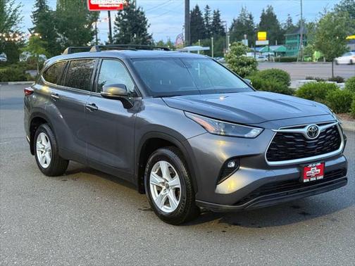 2022 Toyota Highlander LE