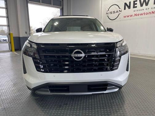 Pearl 2026 Nissan Pathfinder Platinum