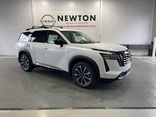 Pearl 2026 Nissan Pathfinder Platinum