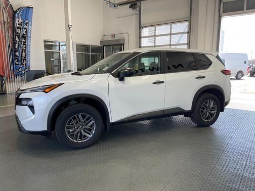 2025 Nissan Rogue S
