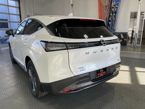 2025 Nissan Murano SL