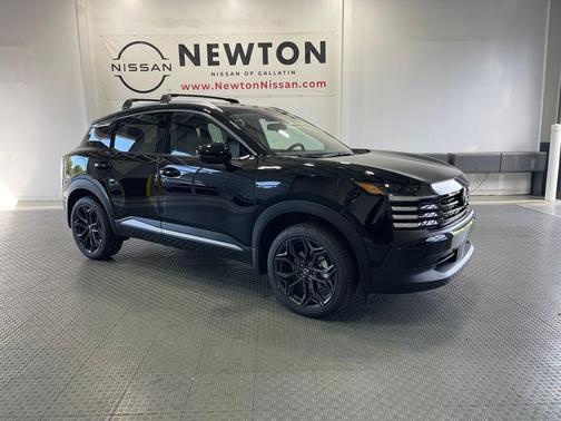 Super Black 2026 Nissan Kicks SR