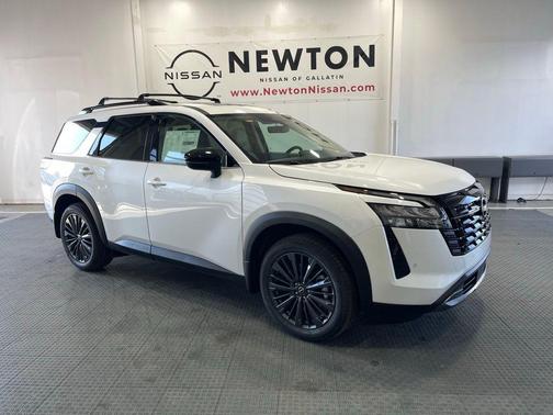 Everest White P 2026 Nissan Pathfinder SL