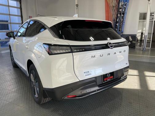 2025 Nissan Murano SL