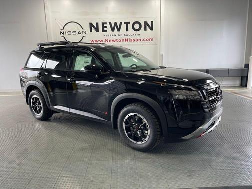 Black 2026 Nissan Pathfinder Rock Creek