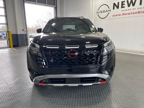 Black 2026 Nissan Pathfinder Rock Creek