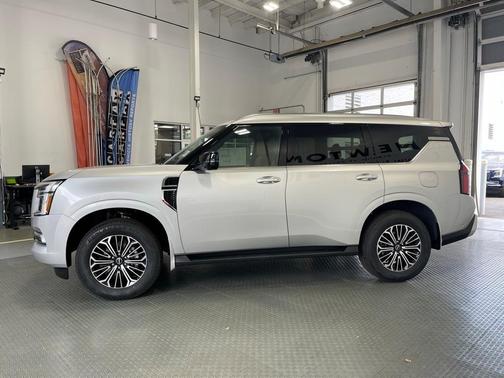 2025 Nissan Armada SL