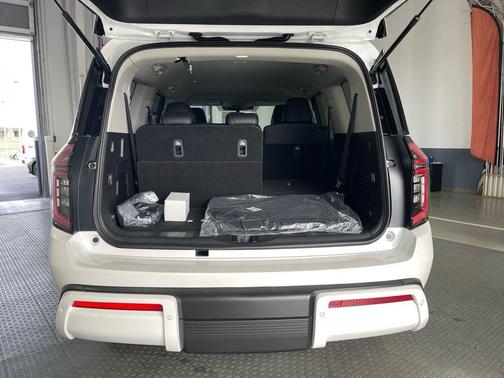 2026 Nissan Armada SV