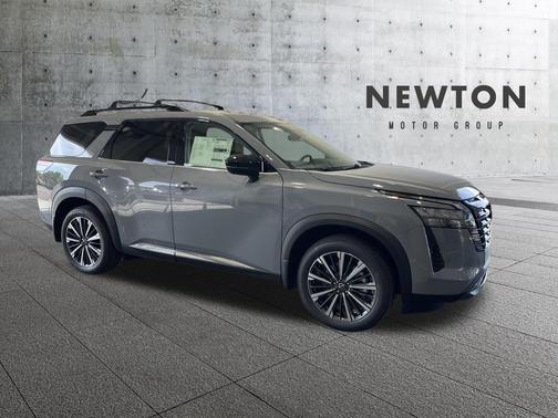 Boulder Gray Metallic 2026 Nissan Pathfinder Platinum