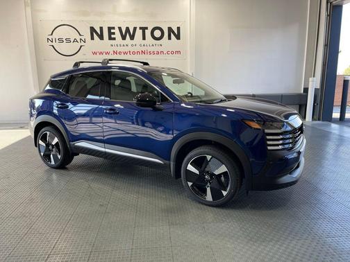 Deep Blue Pearl 2026 Nissan Kicks SR