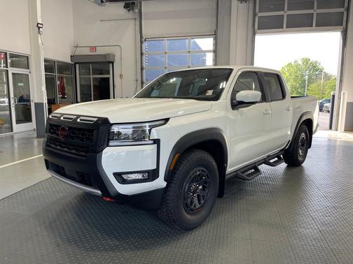 2025 Nissan Frontier PRO-X