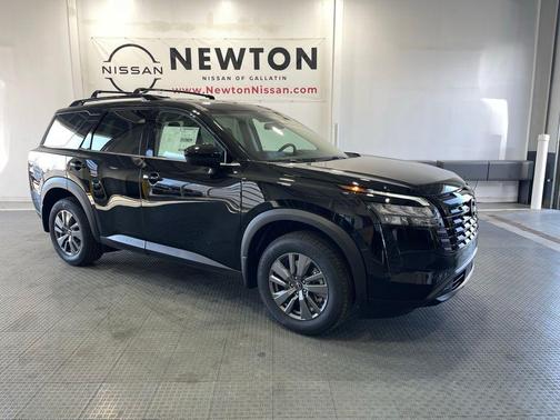 Black 2026 Nissan Pathfinder SV