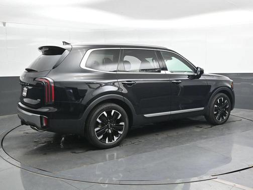 Black 2023 Kia Telluride SX X-Pro