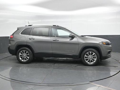 Sting Gray Clearcoat 2021 Jeep Cherokee Latitude Lux