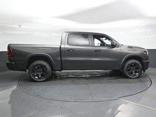 Granite Crystal Clearcoat Metallic 2026 RAM 1500 Big Horn/Lone Star