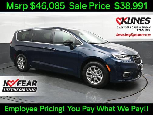2025 Chrysler Pacifica Select