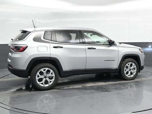 2025 Jeep Compass Sport
