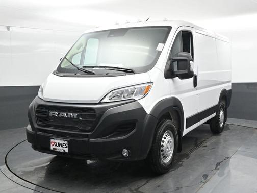 2025 RAM ProMaster 1500 Low Roof