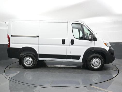 2025 RAM ProMaster 1500 Low Roof