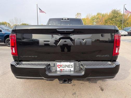 Diamond Black 2027 RAM 3500 Limited