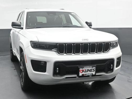 2022 Jeep Grand Cherokee Overland