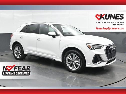 2023 Audi Q3 45 S line Premium