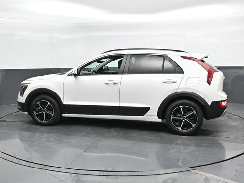 2023 Kia Niro EX