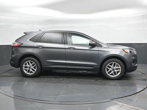 Gray Metallic 2024 Ford Edge SEL