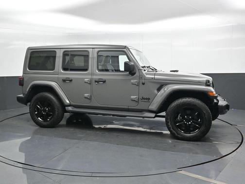 2021 Jeep Wrangler Unlimited Sahara Altitude
