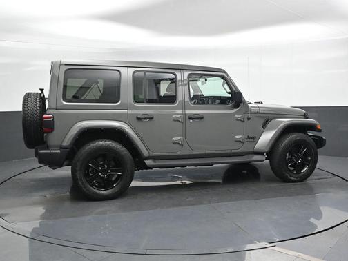 2021 Jeep Wrangler Unlimited Sahara Altitude