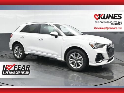 2023 Audi Q3 45 S line Premium