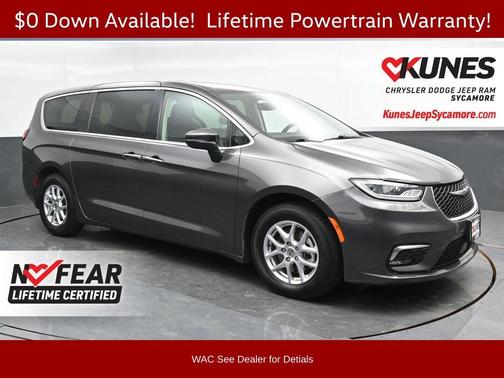 2023 Chrysler Pacifica Touring-L