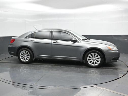 2011 Chrysler 200 Touring