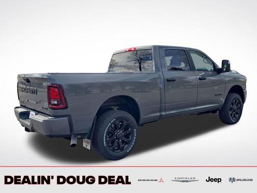 Ceramic Gray Clearcoat 2026 RAM 2500 Big Horn Crew Cab 4x4 6'4' Box