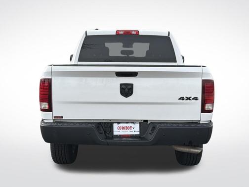 2024 RAM 1500 Classic Warlock Crew Cab 4x4 5'7' Box