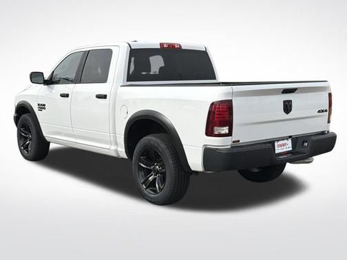 2024 RAM 1500 Classic Warlock Crew Cab 4x4 5'7' Box