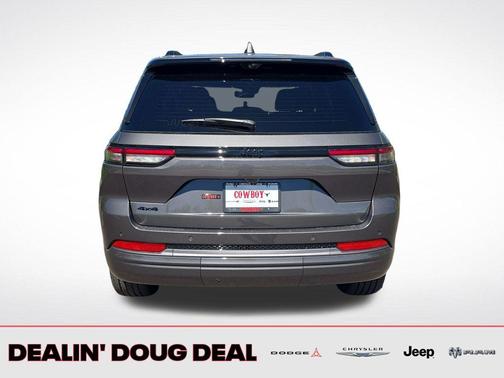 Baltic Gray Metallic Clearcoat 2026 Jeep Grand Cherokee Limited