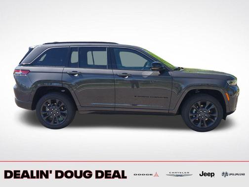 Baltic Gray Metallic Clearcoat 2026 Jeep Grand Cherokee Limited