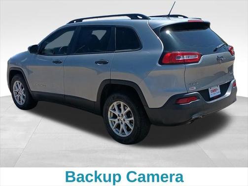 2016 Jeep Cherokee Sport
