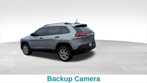 2016 Jeep Cherokee Sport