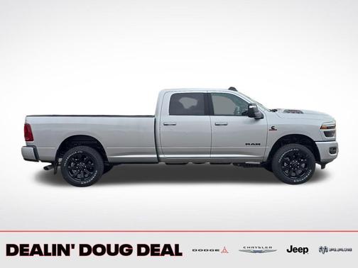 2026 RAM 3500 Laramie Crew Cab 4x4 8' Box